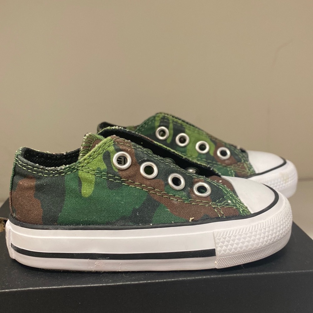 Camo Baby converse